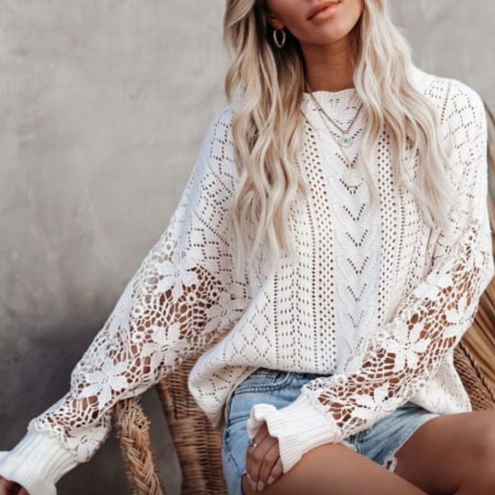 Suvimaga Cool White Crochet Sweater
Lace Sleeves Size S - Picture 2 of 4